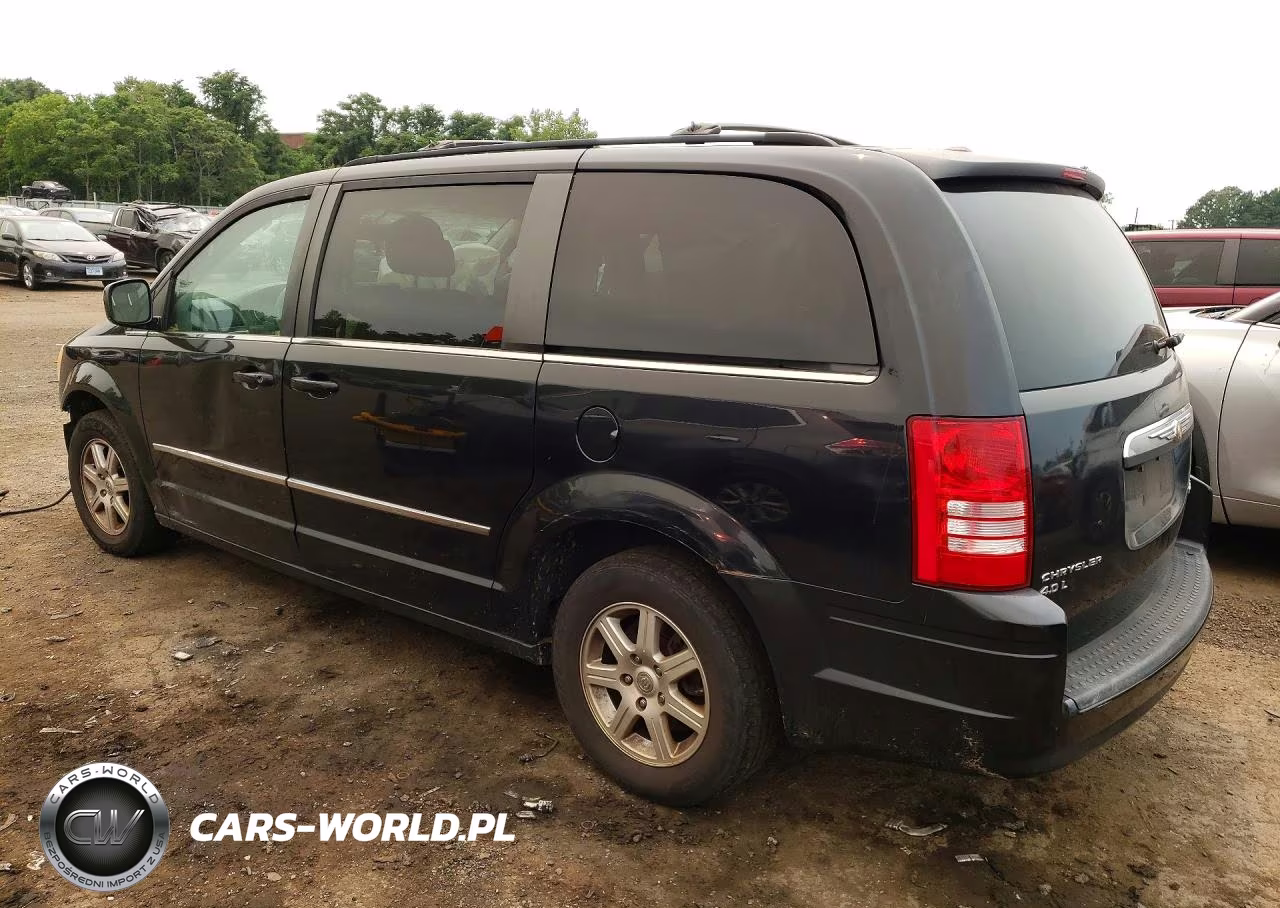 2010 Chrysler Town & Country Touring Plus VIN:2A4RR8DX1AR334218 - 2