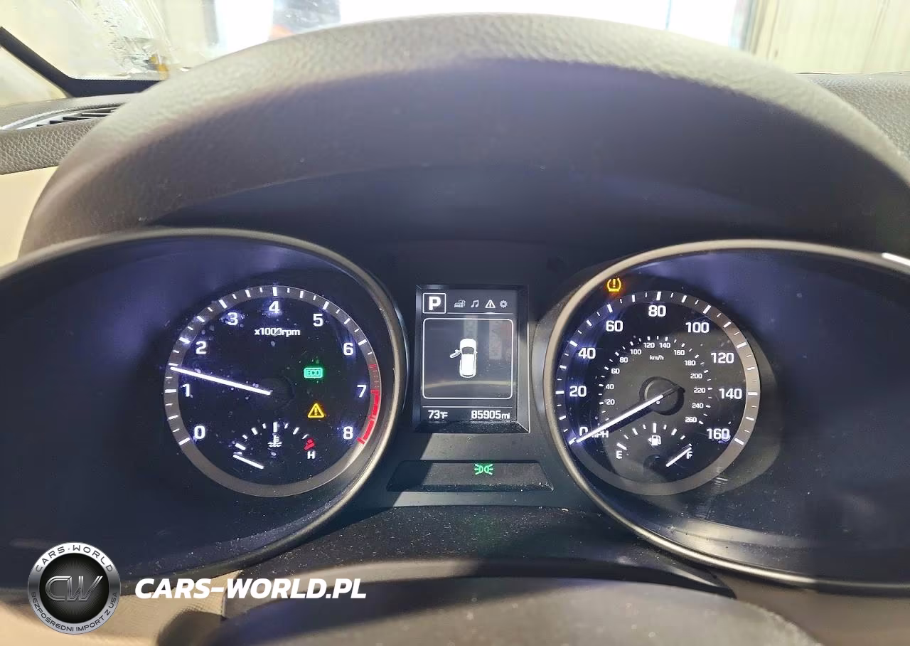 2018 Hyundai Santa Fe Se VIN:KM8SM4HF6JU276914 - 9