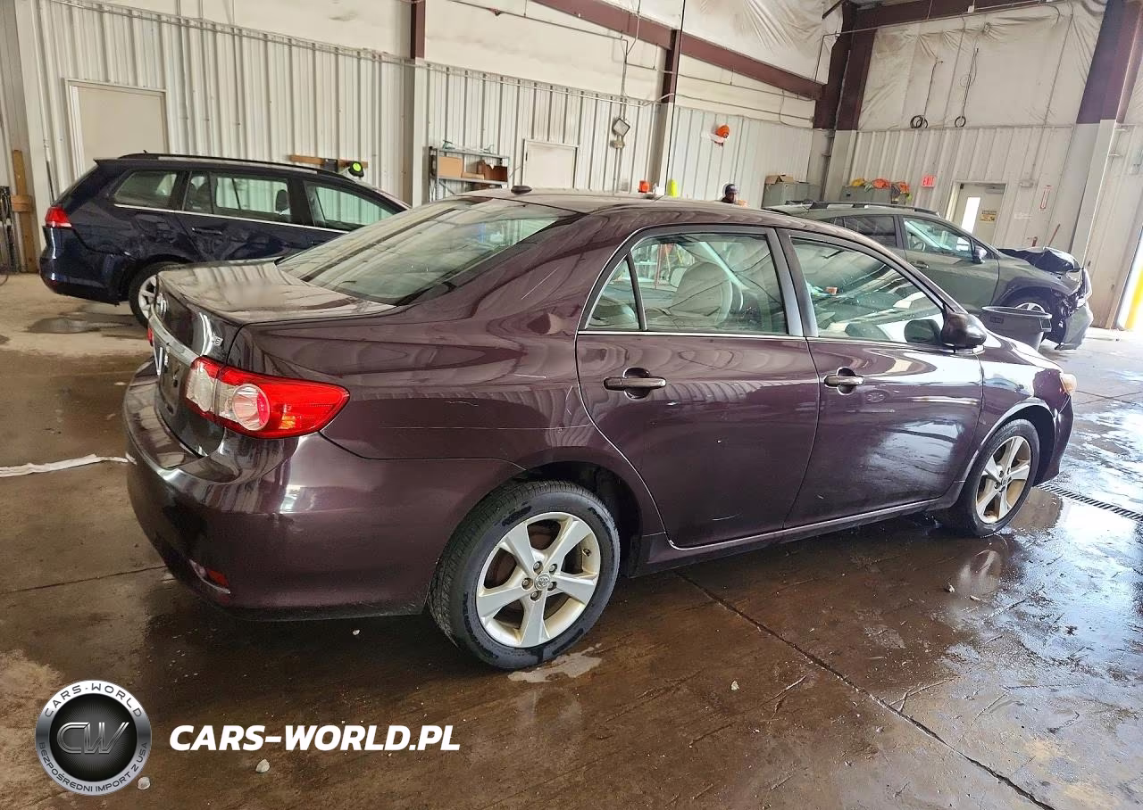 2013 Toyota Corolla Le Special Edition VIN:2T1BU4EE3DC087008 - 3