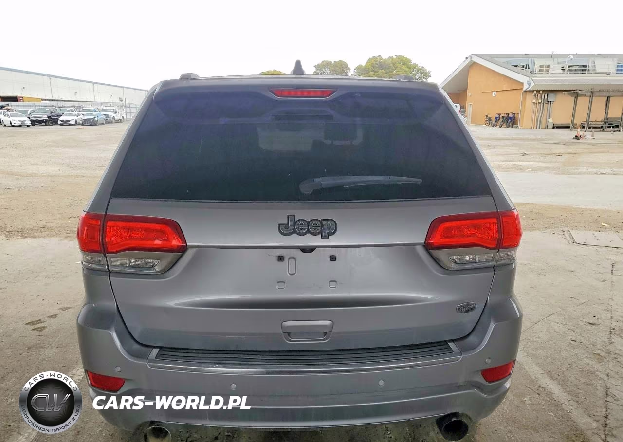 2017 Jeep Grand Cherokee Overland VIN:1C4RJECG0HC740202 - 6