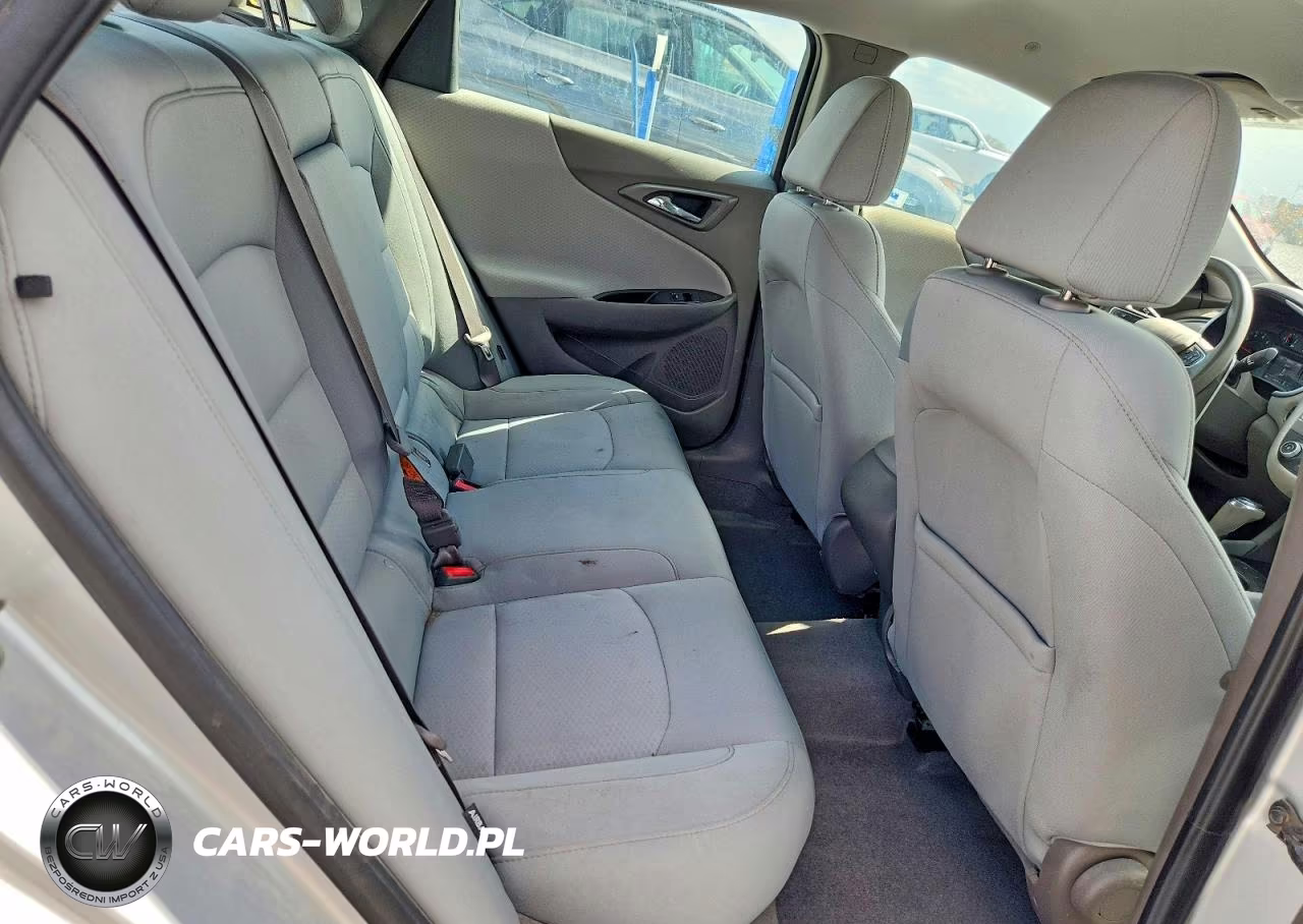 2018 Chevrolet Malibu Ls VIN:1G1ZB5ST1JF230272 - 10
