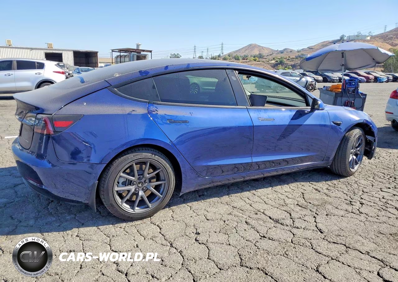 2022 Tesla Model 3 VIN:5YJ3E1EBXNF221919 - 3