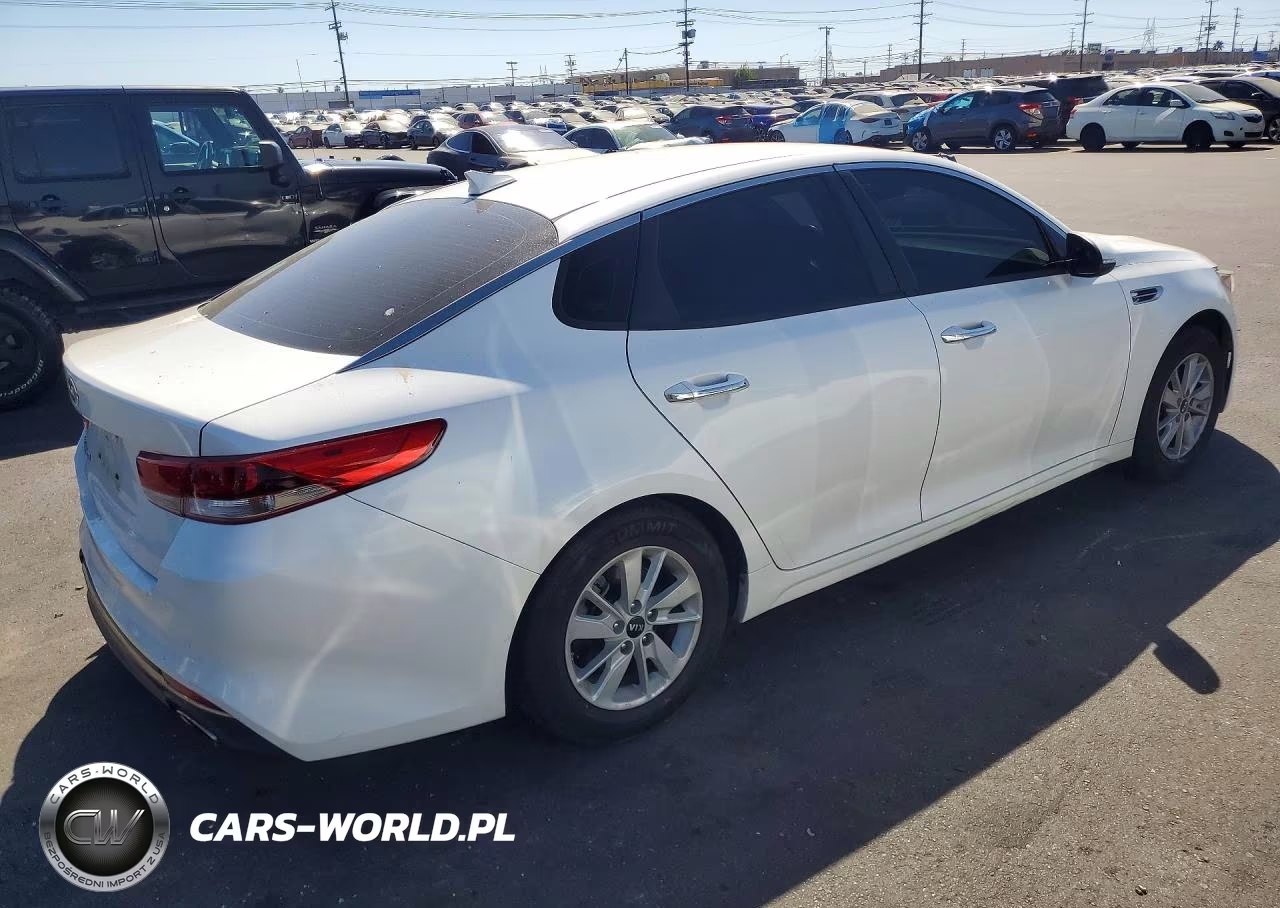 2016 Kia Optima Lx VIN:KNAGT4L38G5071038 - 3