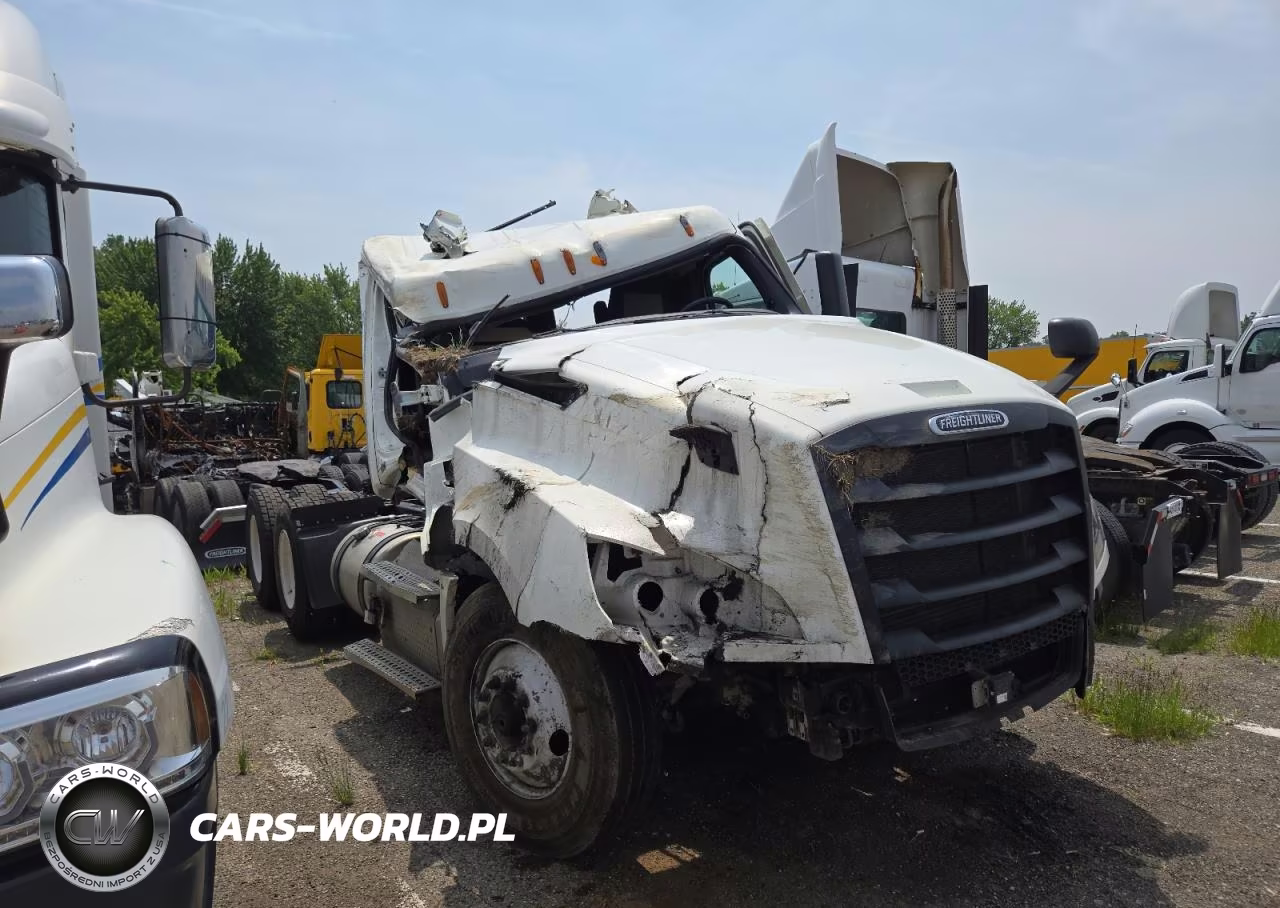 2022 Freightliner Cascadia 126 Semi Truck