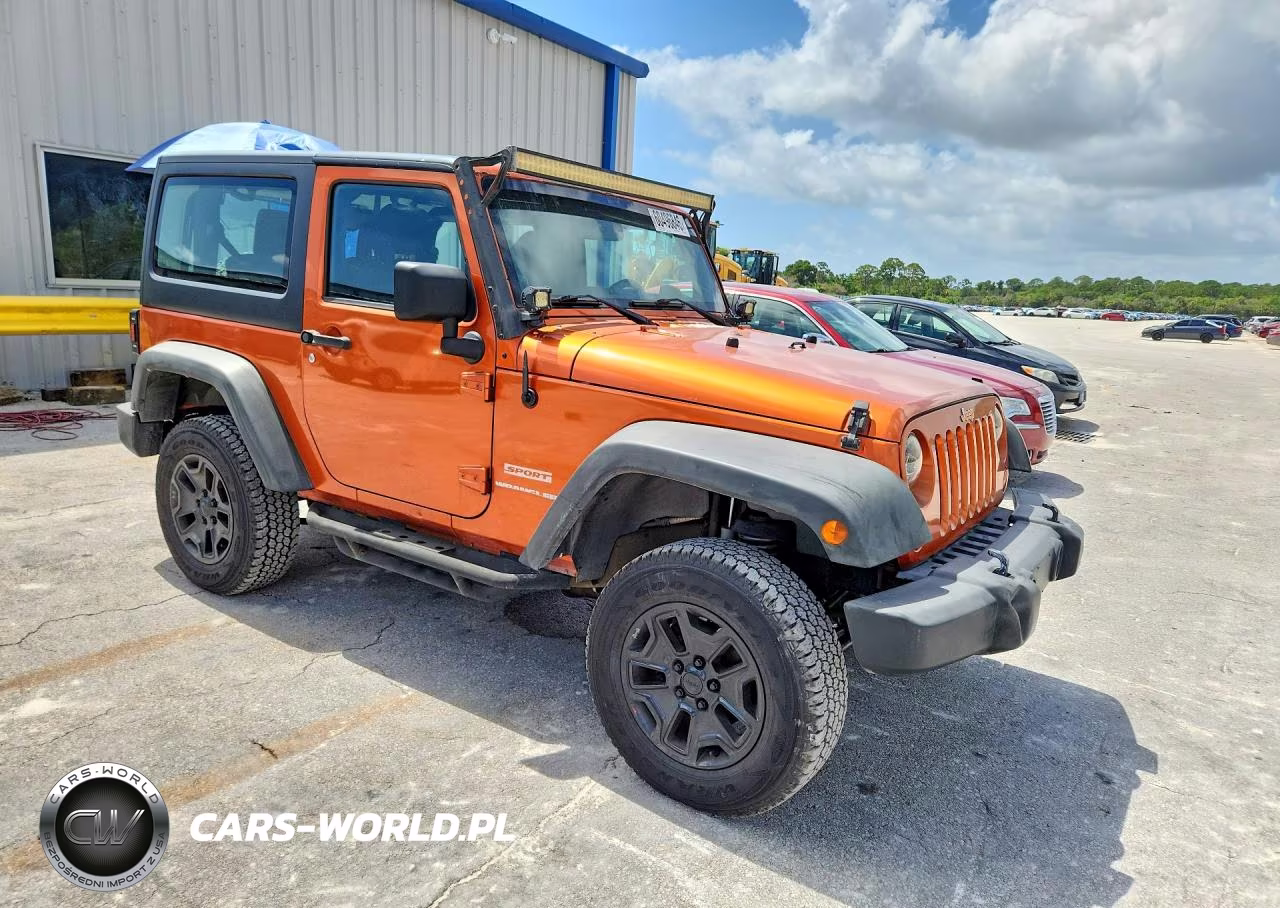 2011 Jeep Wrangler Sport VIN:1J4AA2D16BL574551 - 4