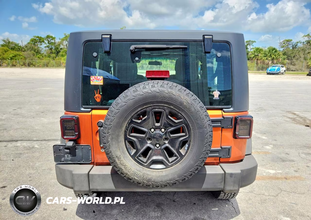 2011 Jeep Wrangler Sport VIN:1J4AA2D16BL574551 - 6
