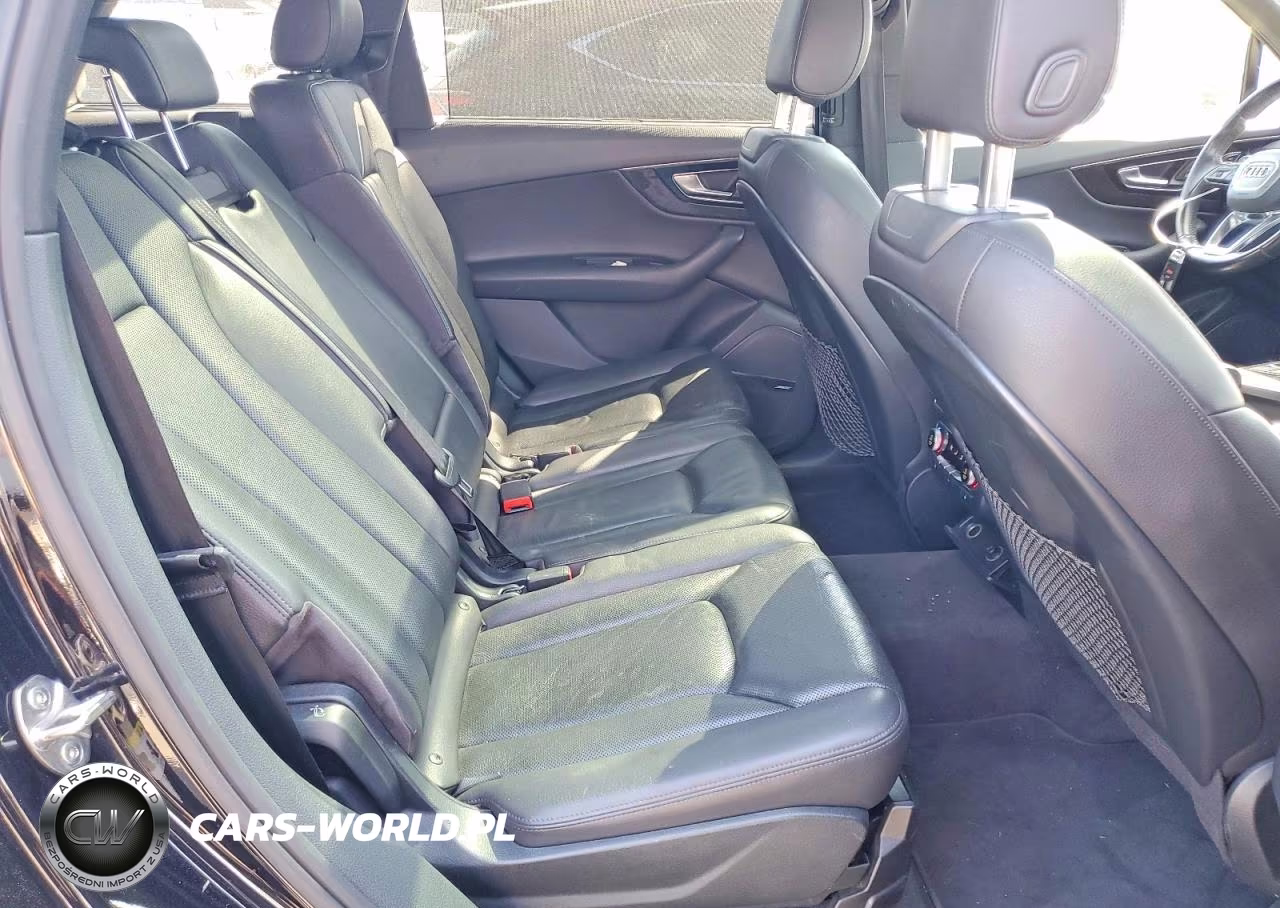 2017 Audi Q7 Prestige VIN:WA1VAAF72HD017877 - 11