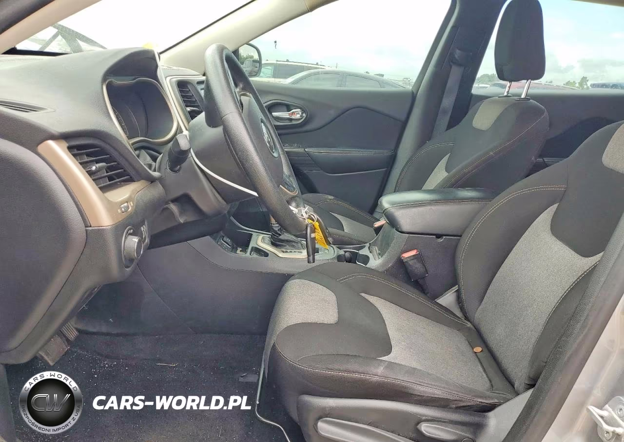 2014 Jeep Cherokee Sport VIN:1C4PJLAB6EW104395 - 7