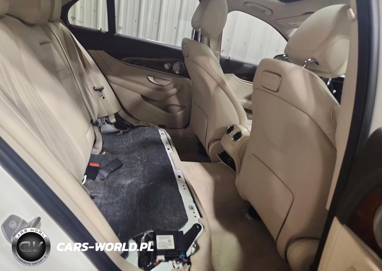 2018 Mercedes-Benz E 300 4Matic VIN:WDDZF4KB6JA392396 - 10