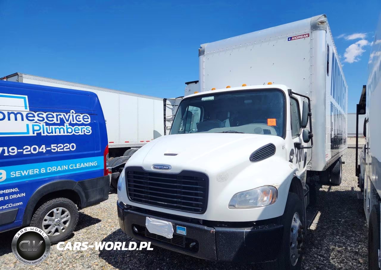 2017 Freightliner Business Class M2 Box Truck