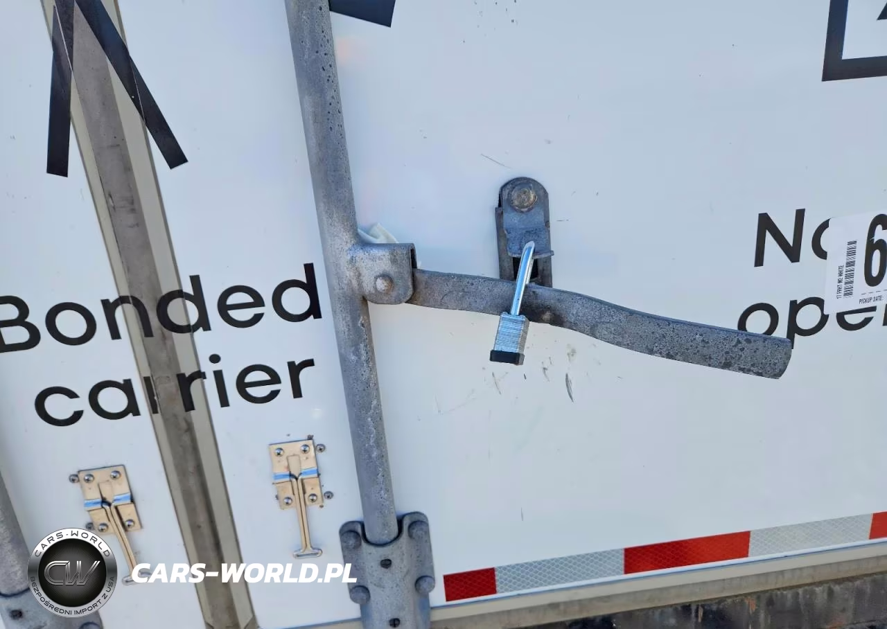 2017 Freightliner Business Class M2 Box Truck VIN:1FVACWFC6NHNC8750 - 10
