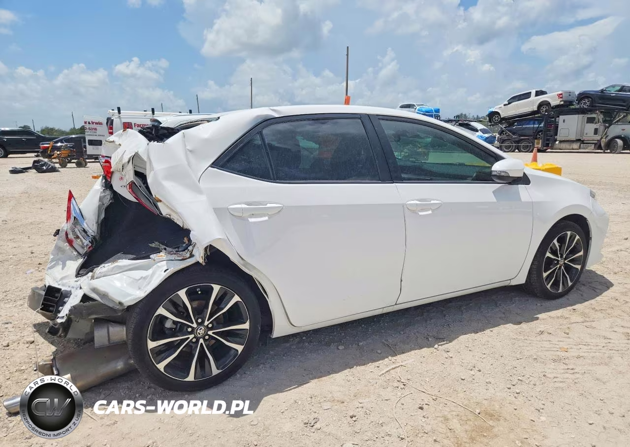 2019 Toyota Corolla Se VIN:2T1BURHE5KC206540 - 3