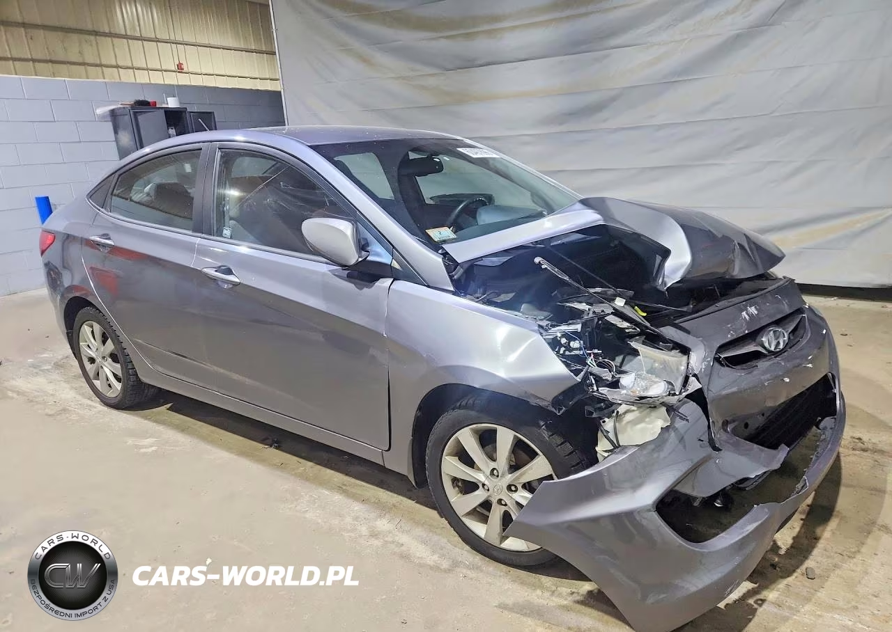 2013 Hyundai Accent Gls VIN:KMHCU4AEXDU468914 - 4