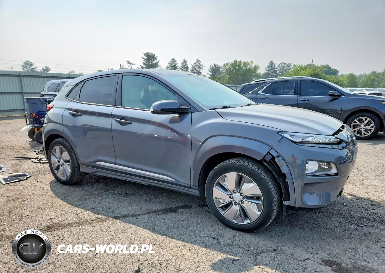 2021 Hyundai Kona Limited VIN:KM8K33AG1MU123667 - 4