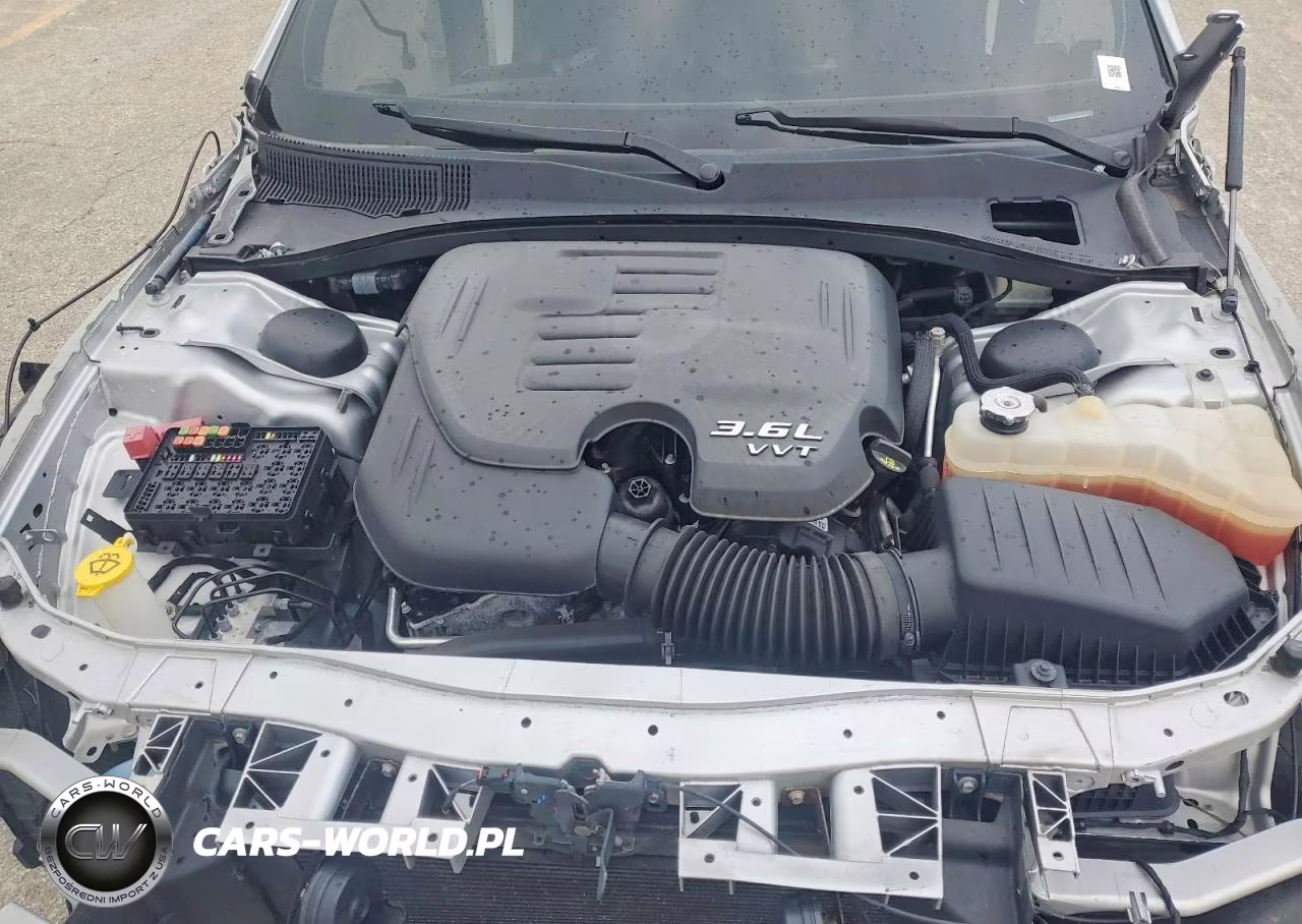 2023 Chrysler 300 S VIN:2C3CCABG8PH585294 - 11