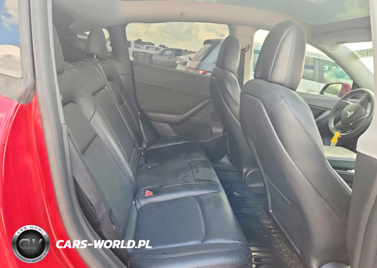 2021 Tesla Model Y VIN:5YJYGDEE8MF241628 - 10