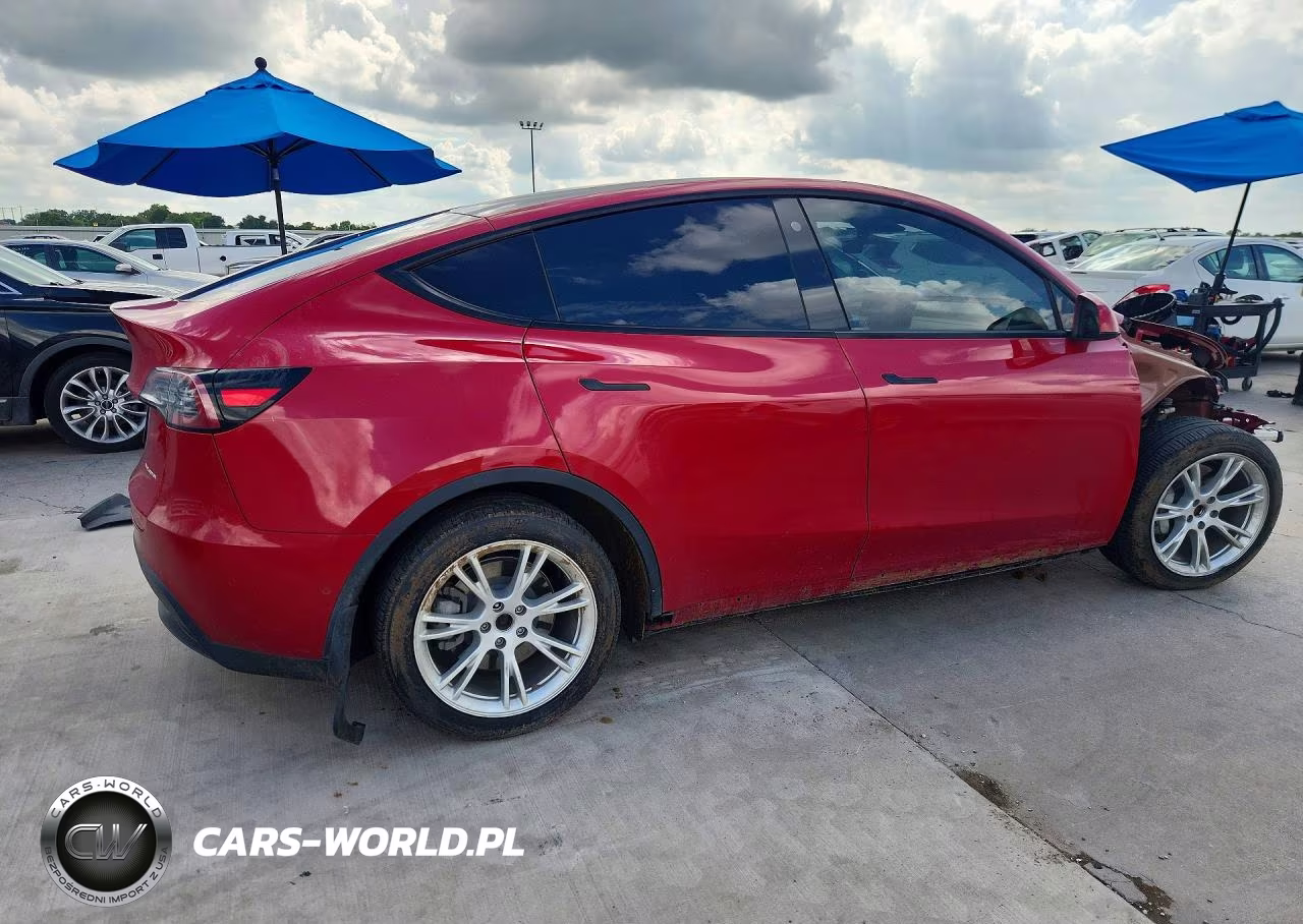 2021 Tesla Model Y VIN:5YJYGDEE8MF241628 - 3