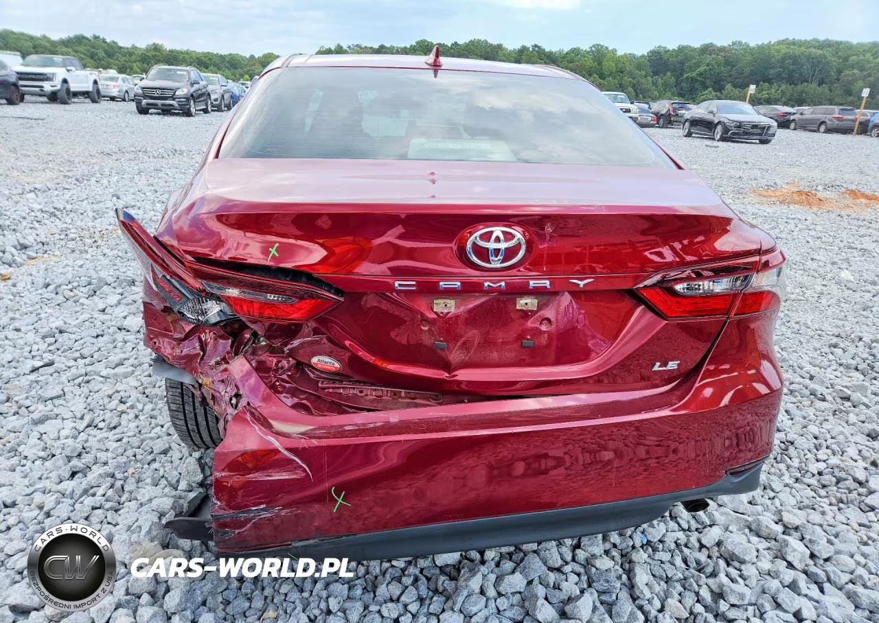 2022 Toyota Camry Le VIN:4T1C11AKXNU667377 - 6