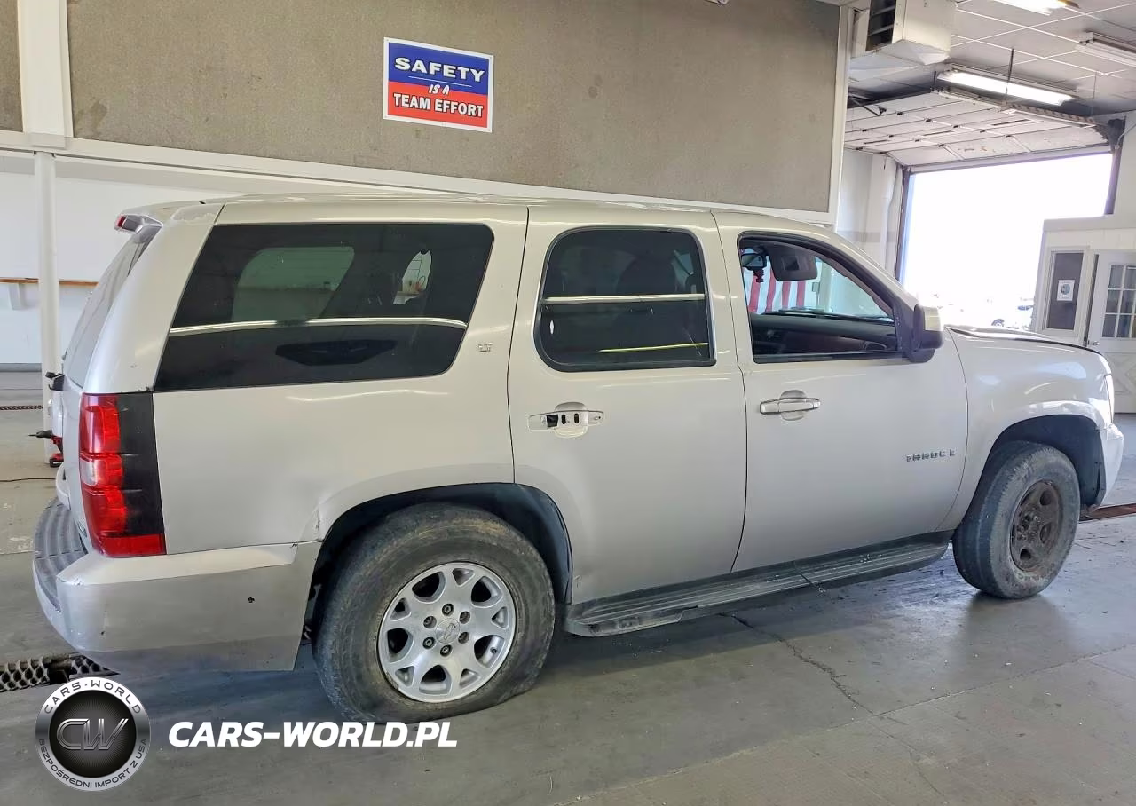 2007 Chevrolet Tahoe K1500 VIN:1GNFK13007R236960 - 3