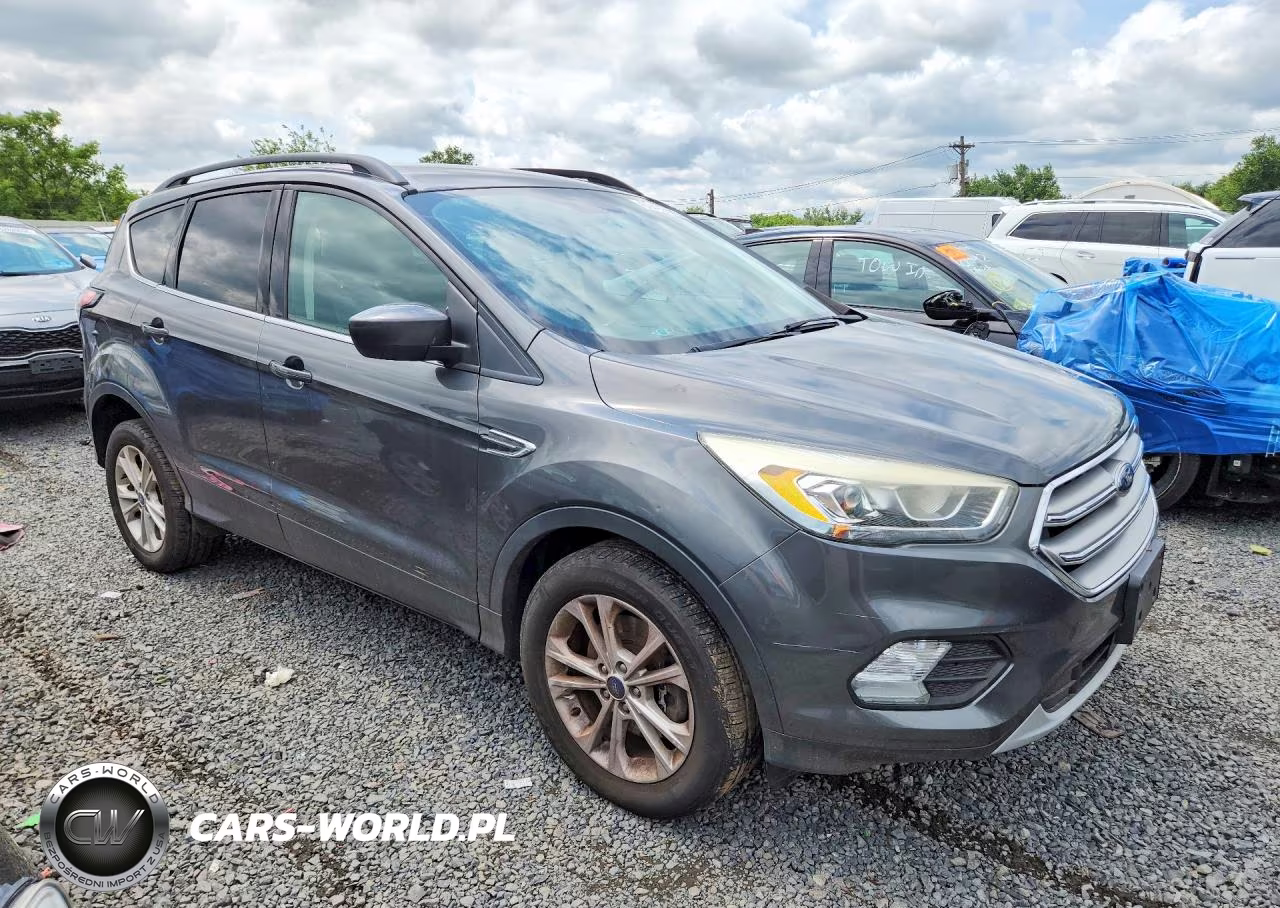 2017 Ford Escape Se VIN:1FMCU9GD9HUE67433 - 4