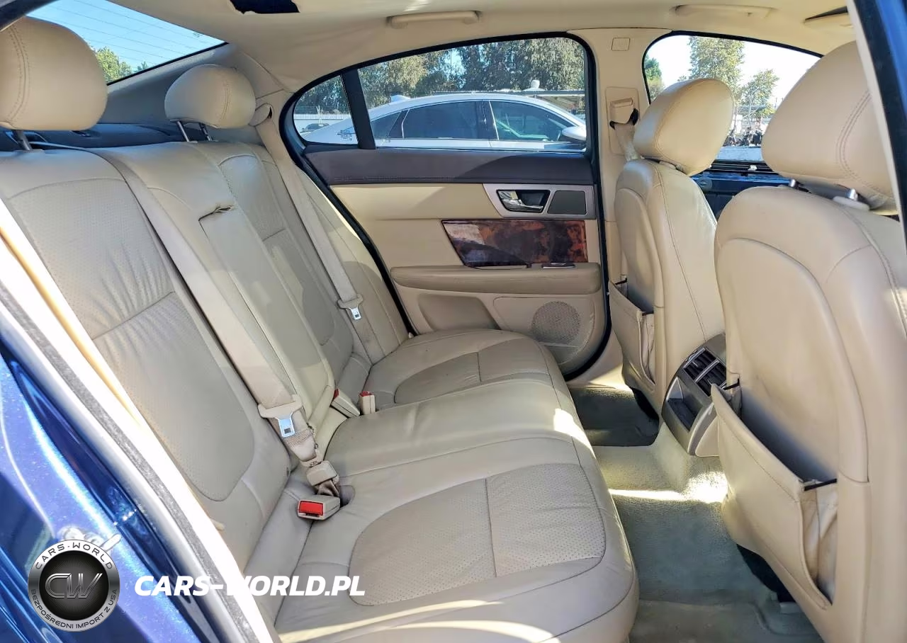 2009 Jaguar Xf Premium Luxury VIN:SAJWA06B19HR42400 - 10