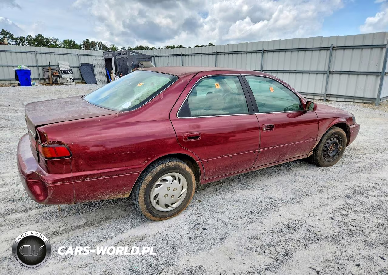 1999 Toyota Camry Ce VIN:4T1BG22KXXU604166 - 3