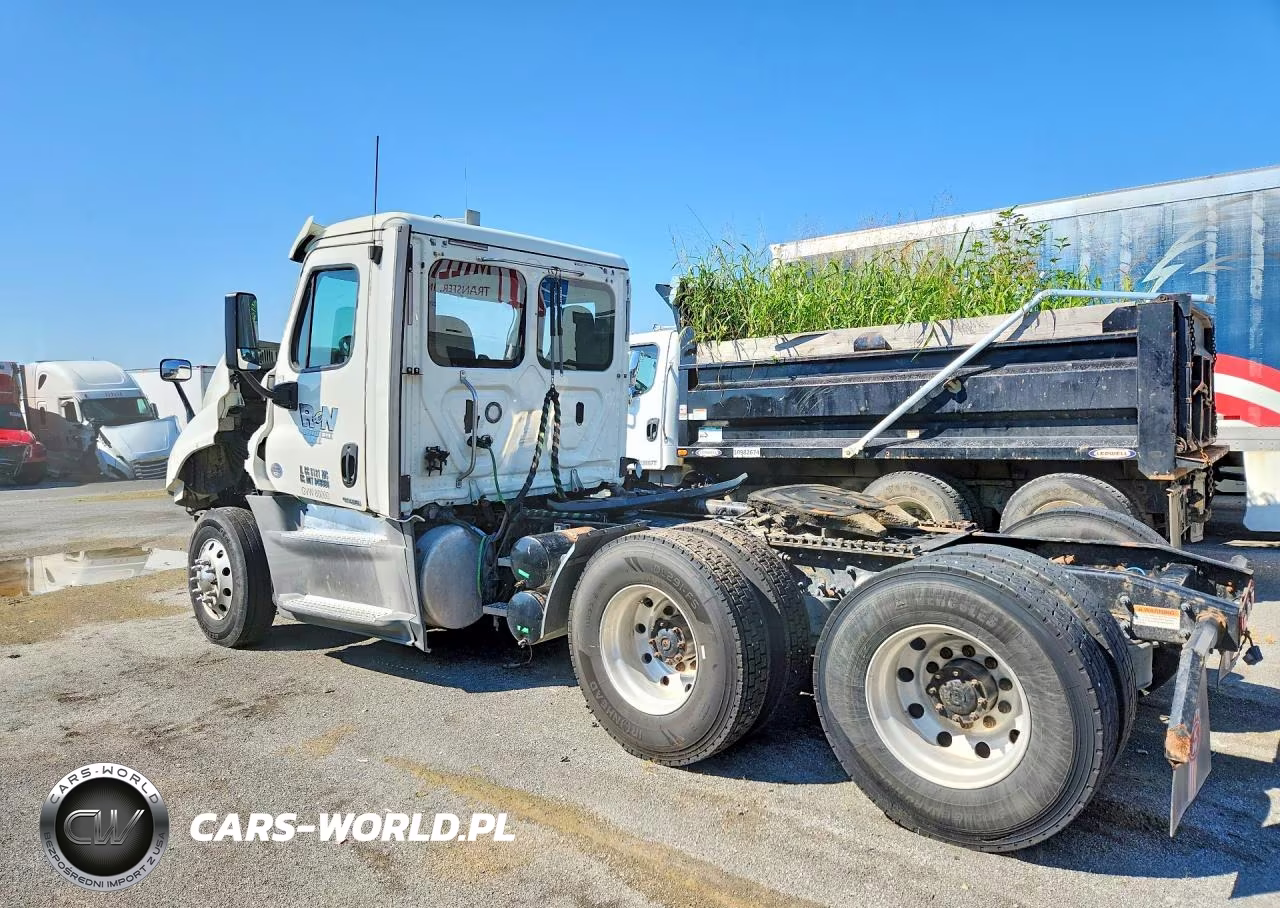 2018 Freightliner Cascadia 125 Semi Truck VIN:3AKJGEDR7JSJV9374 - 2