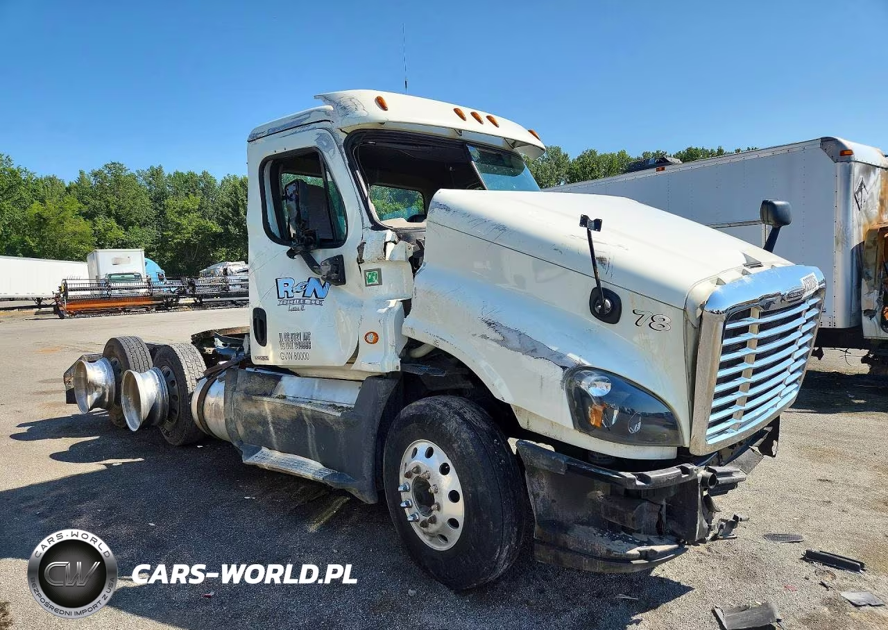 2018 Freightliner Cascadia 125 Semi Truck VIN:3AKJGEDR7JSJV9374 - 4
