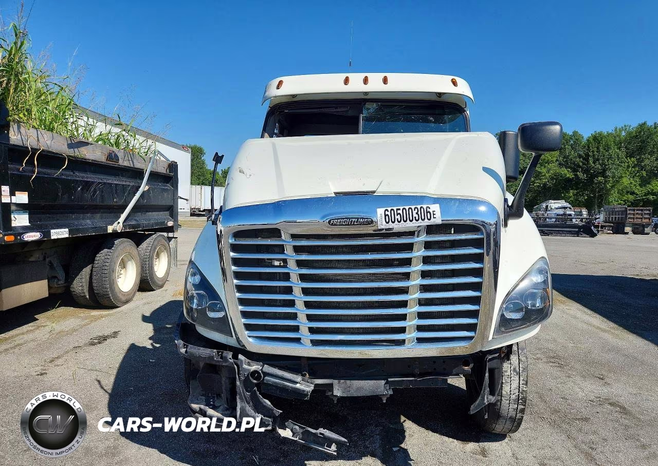 2018 Freightliner Cascadia 125 Semi Truck VIN:3AKJGEDR7JSJV9374 - 5