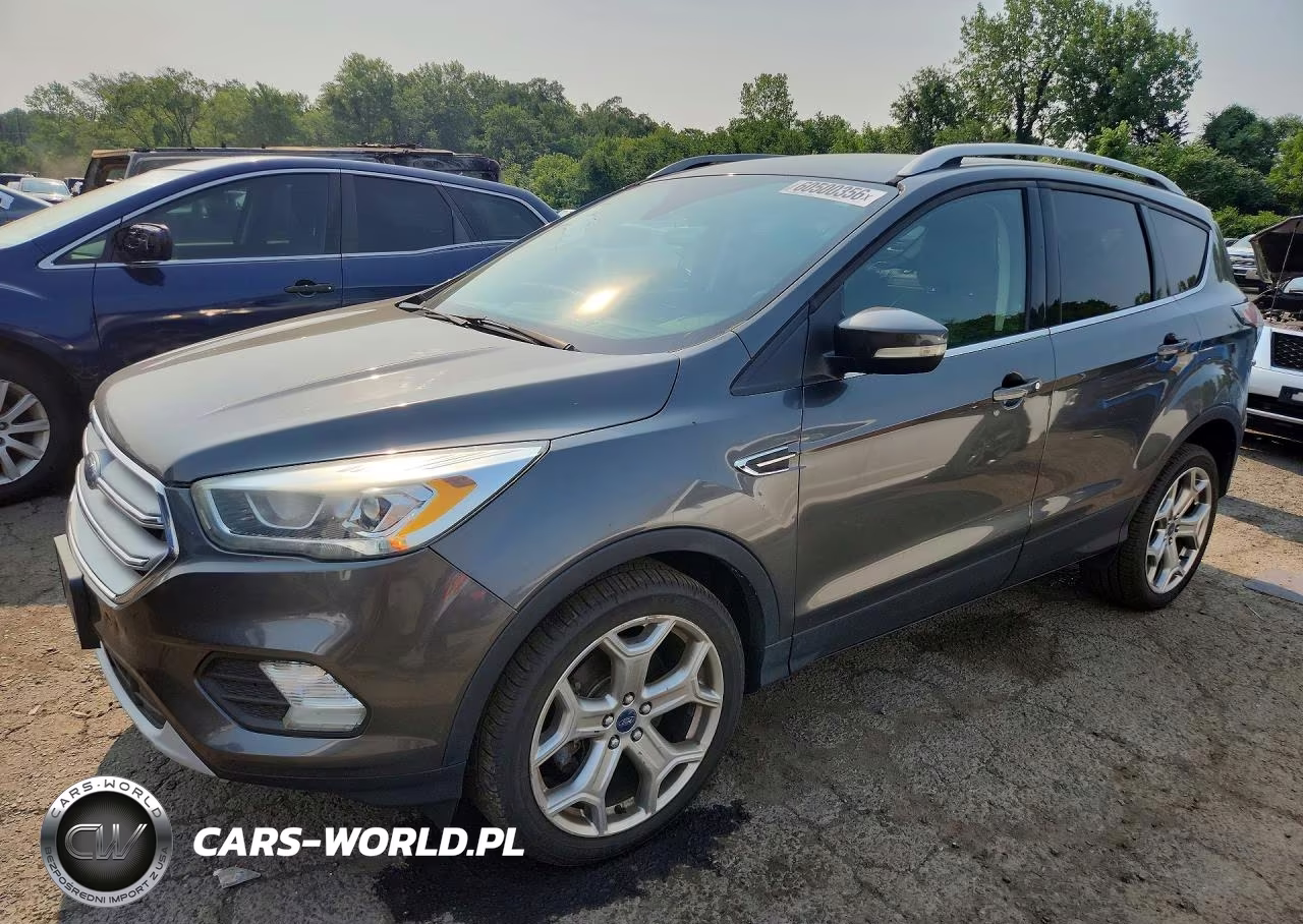 2017 Ford Escape Titanium – zdjęcie 1 z 13