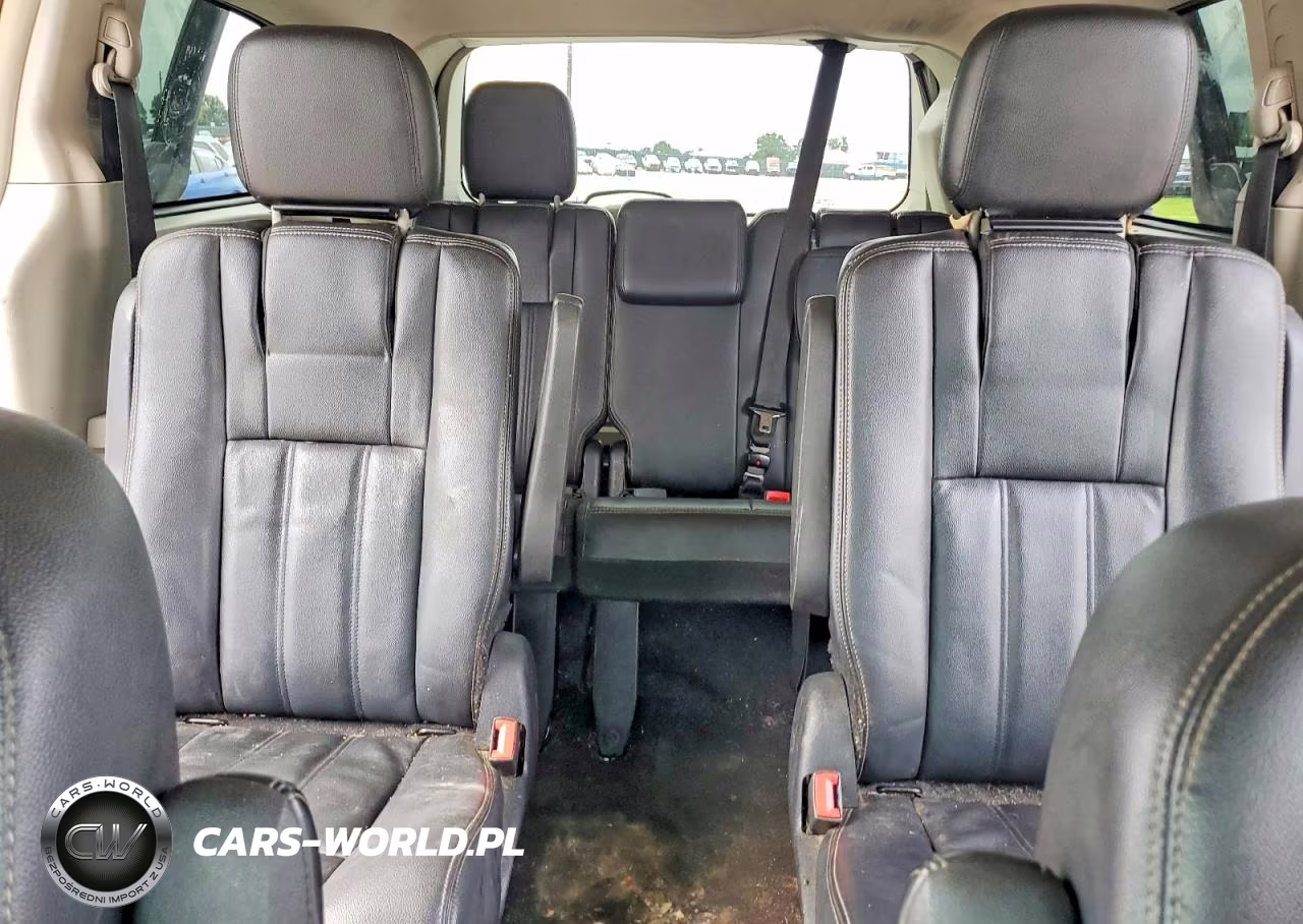 2016 Chrysler Town & Country Touring VIN:2C4RC1BG4GR187502 - 10