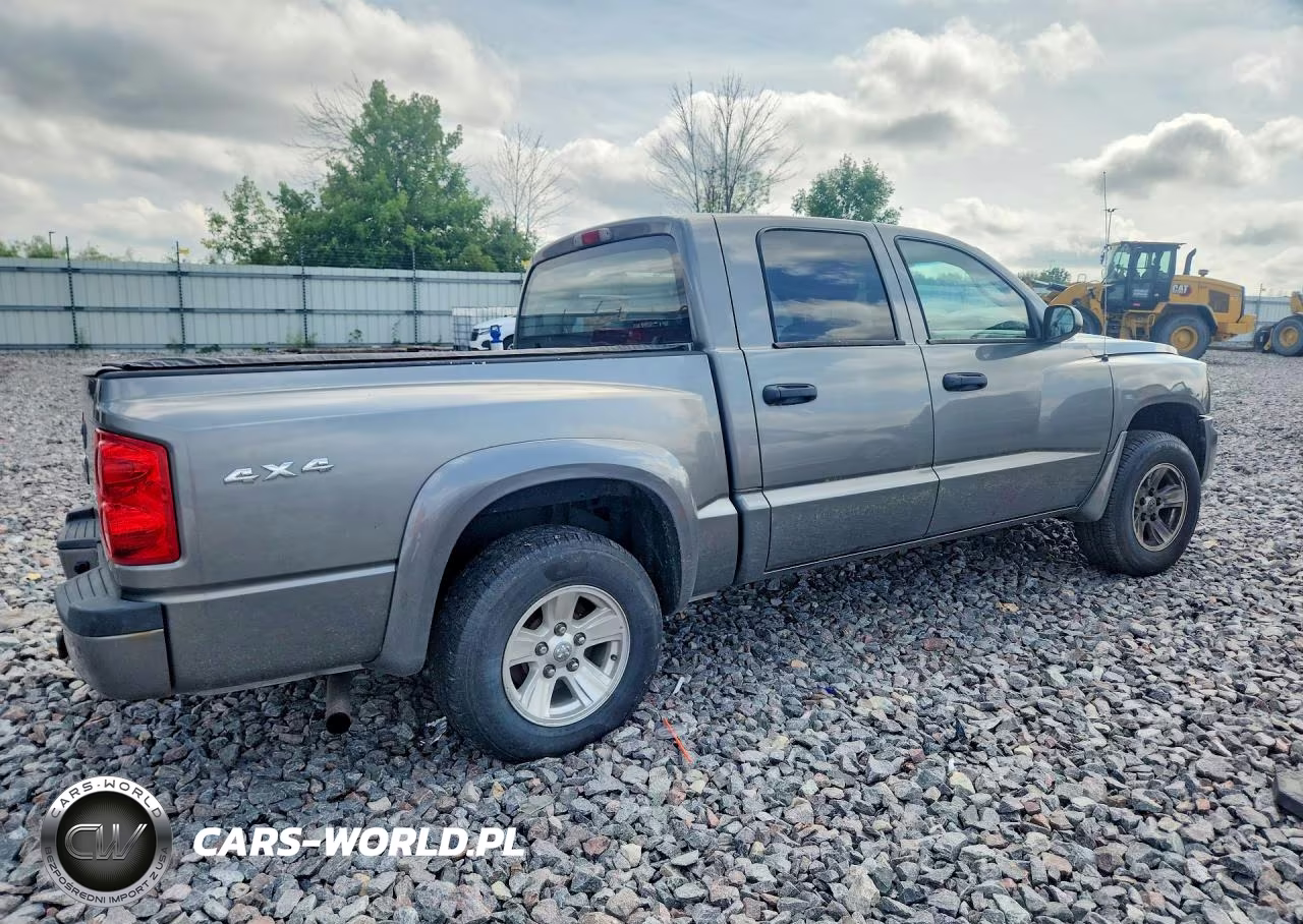 2011 Dodge Dakota Slt VIN:1D7RW3GK1BS676436 - 3