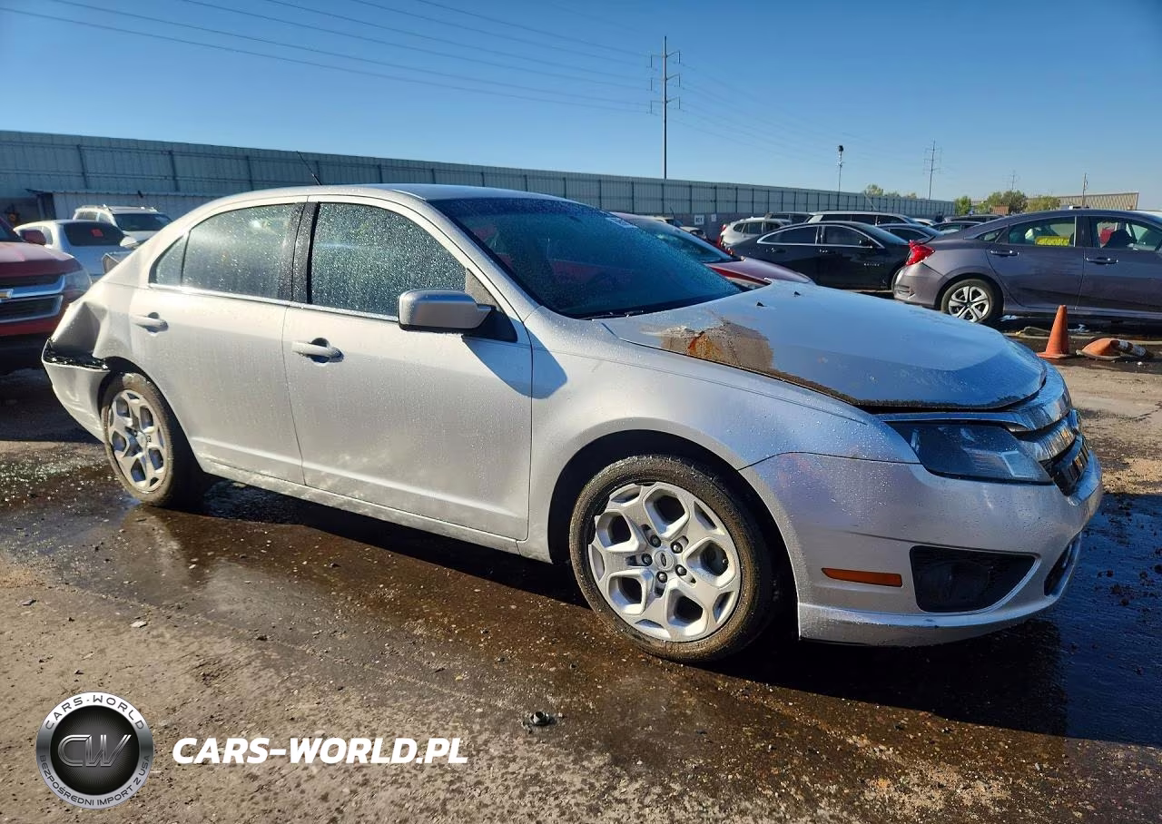 2011 Ford Fusion Se VIN:3FAHP0HAXBR211369 - 4