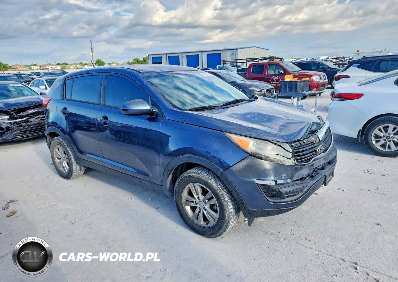 2011 Kia Sportage Lx VIN:KNDPB3A29B7018663 - 4