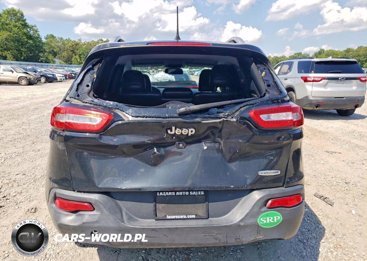 2018 Jeep Cherokee Latitude Plus VIN:1C4PJLLB1JD538789 - 6