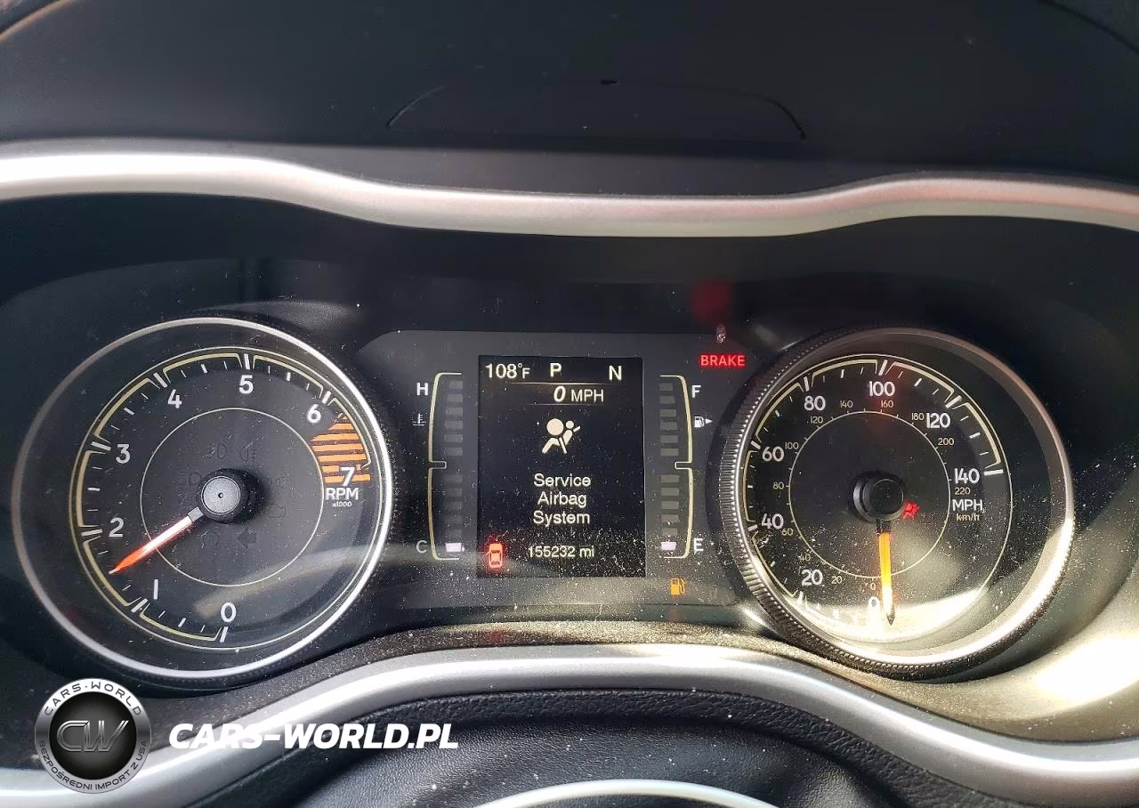 2018 Jeep Cherokee Latitude Plus VIN:1C4PJLLB1JD538789 - 9
