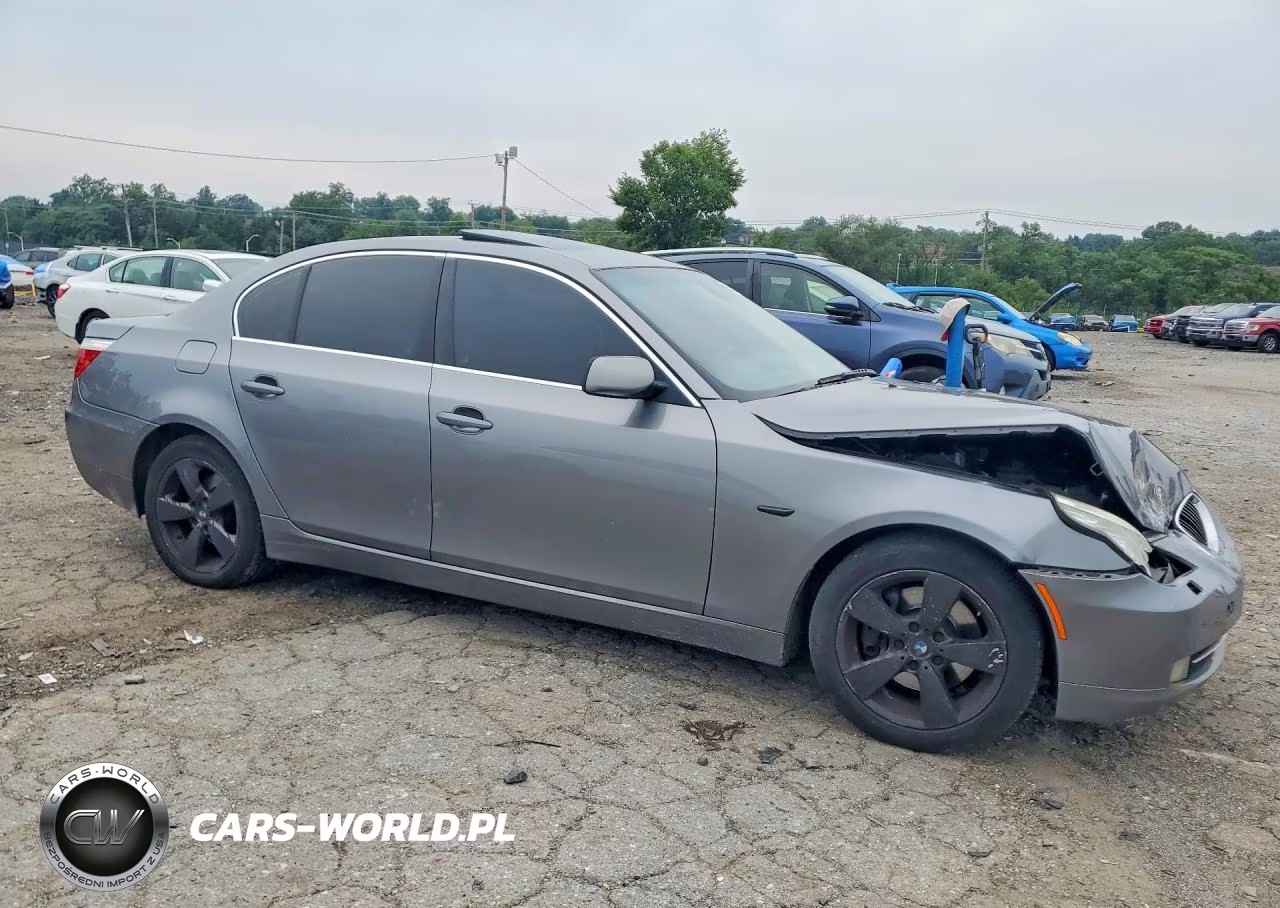 2008 BMW 528 Xi VIN:WBANV13518C150128 - 4