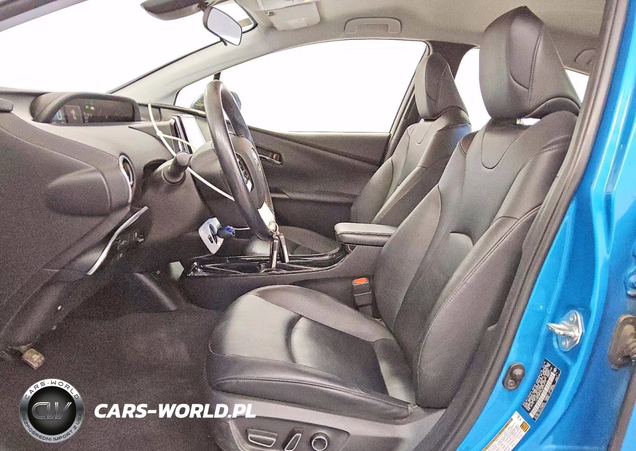 2018 Toyota Prius Prime Premium VIN:JTDKARFP4J3070714 - 7