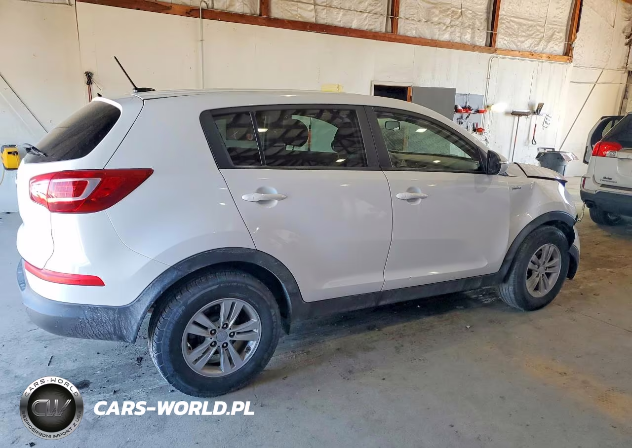 2011 Kia Sportage Lx VIN:KNDPBCA27B7075895 - 3