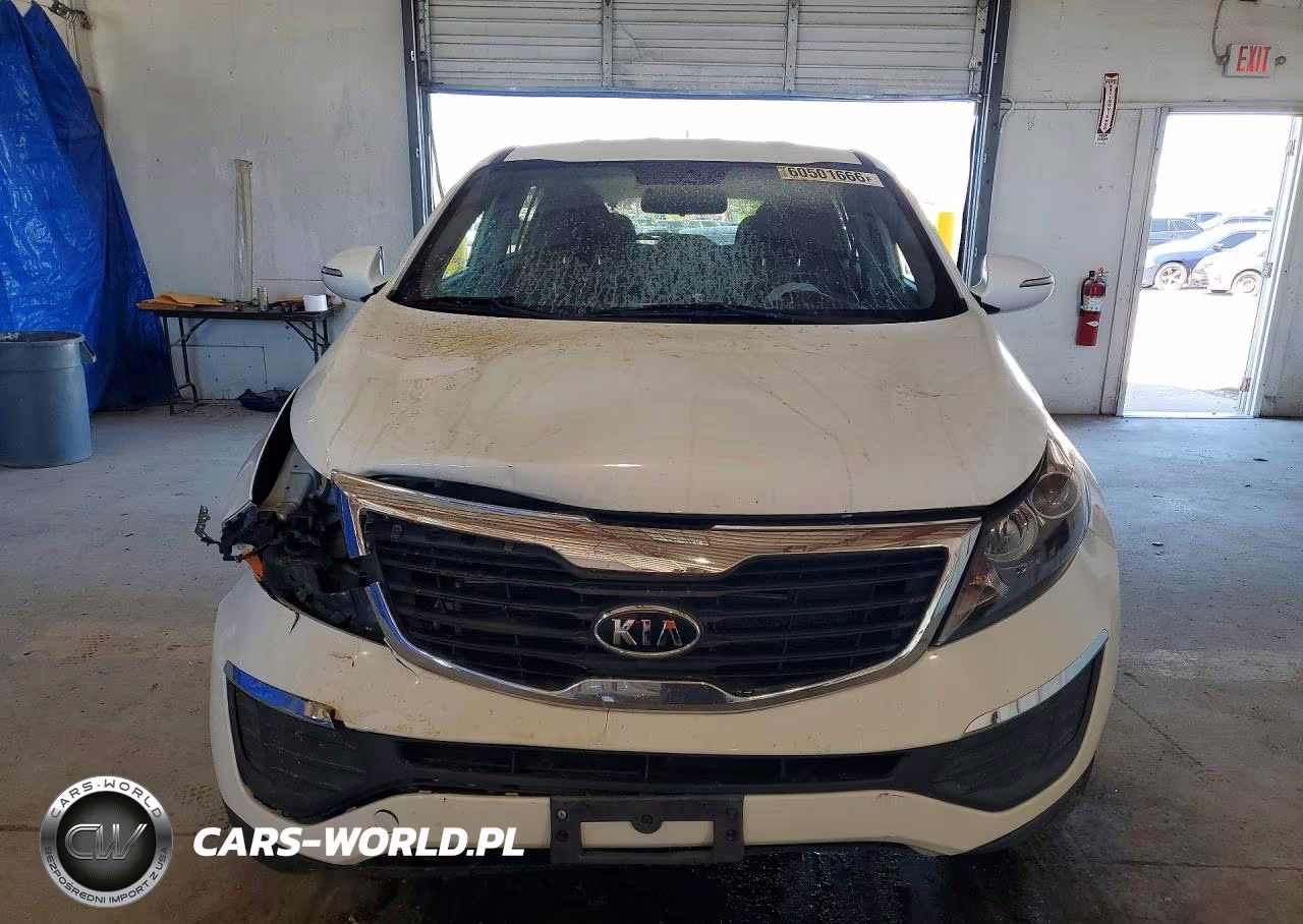2011 Kia Sportage Lx VIN:KNDPBCA27B7075895 - 5