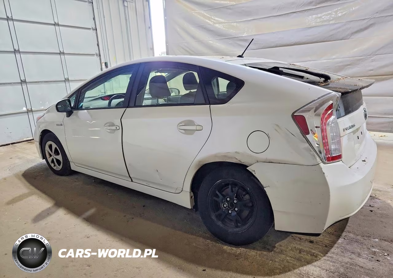 2014 Toyota Prius Two VIN:JTDKN3DU8E0360326 - 2