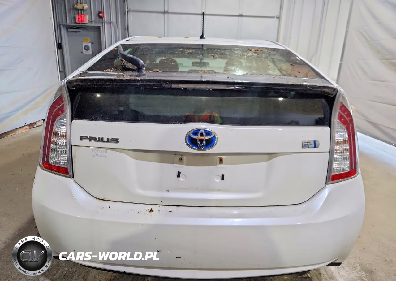2014 Toyota Prius Two VIN:JTDKN3DU8E0360326 - 6