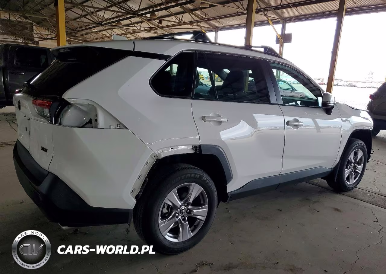 2025 Toyota Rav4 Xle VIN:2T3W1RFV4SC313700 - 3