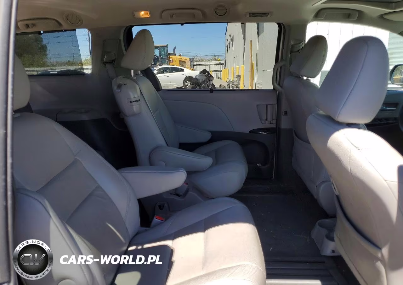 2017 Toyota Sienna Xle 8-Passenger VIN:5TDYZ3DC9HS898783 - 11