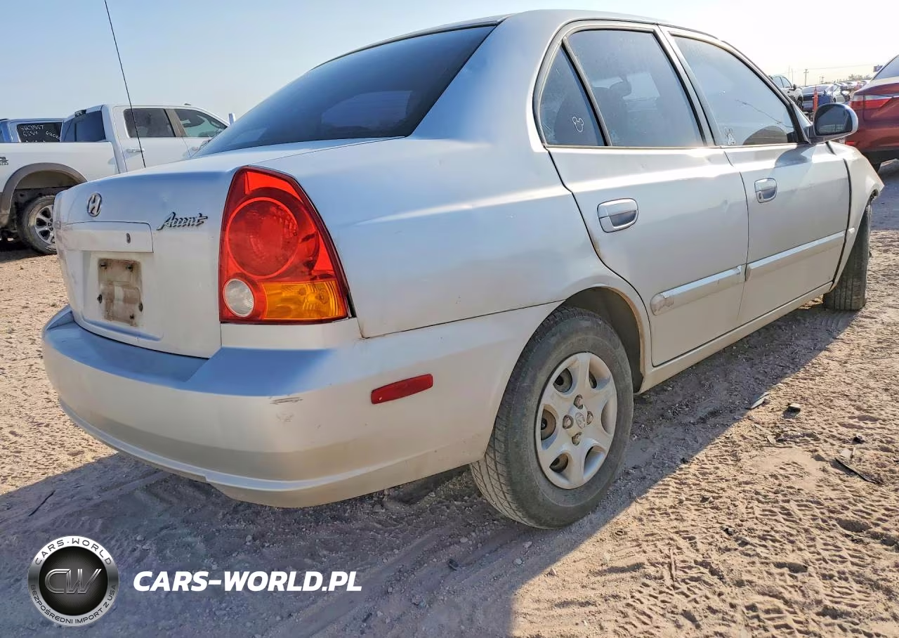 2005 Hyundai Accent Gl VIN:KMHCG45C25U598638 - 3