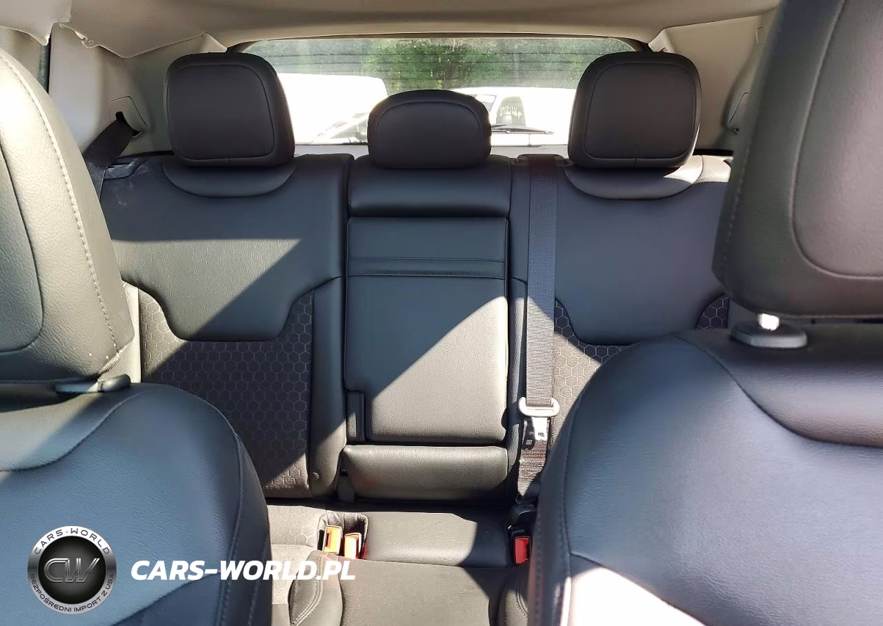 2019 Jeep Compass Latitude VIN:3C4NJDBB2KT600758 - 10