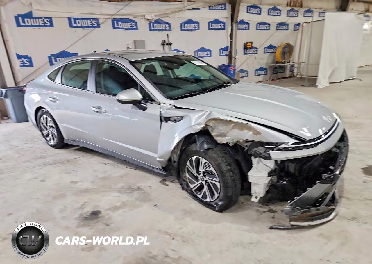 2026 Hyundai Sonata Hybrid Blue VIN:KMHL24JJ9TA147157 - 4