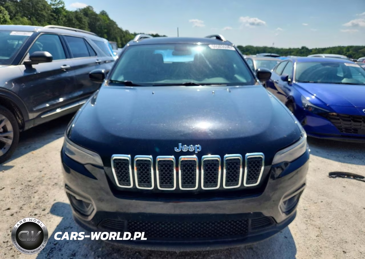 2019 Jeep Cherokee Latitude VIN:1C4PJMCB2KD311490 - 5
