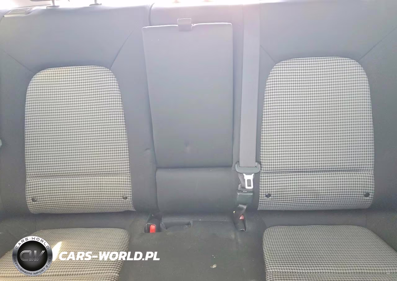 2019 Hyundai Kona Se VIN:KM8K12AA3KU289374 - 10