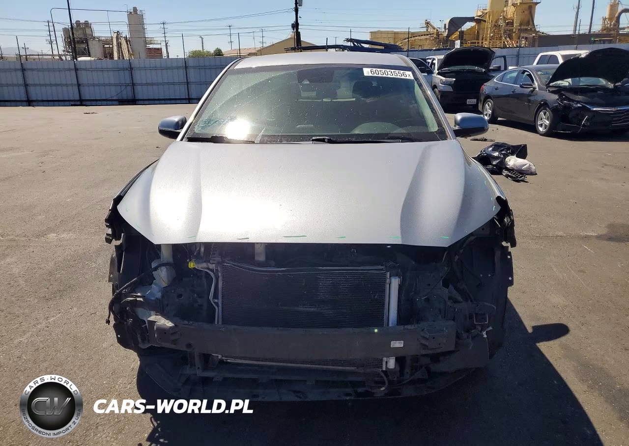2019 Hyundai Kona Se VIN:KM8K12AA3KU289374 - 5